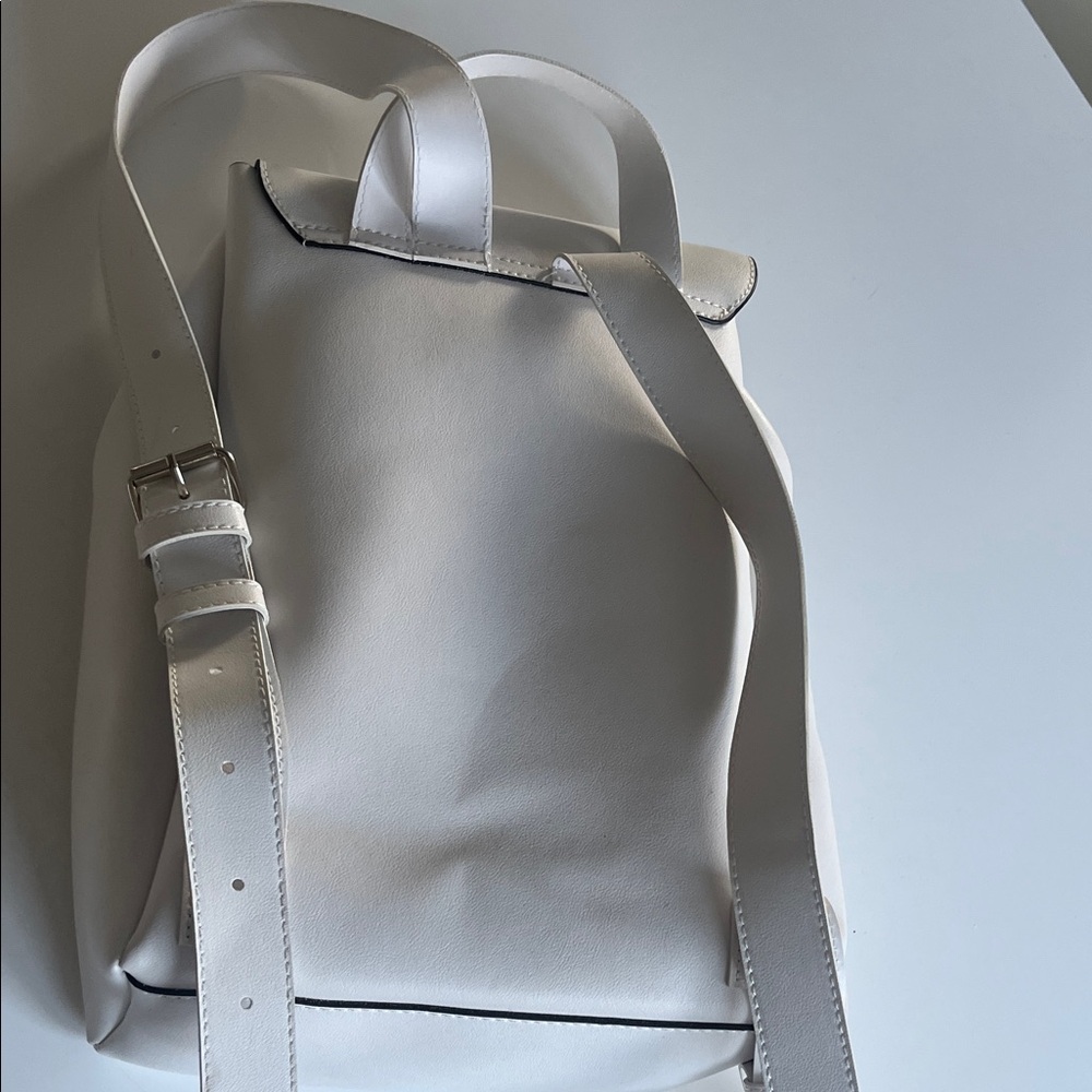 Source Unknown White Backpack - Picture 5 of 8